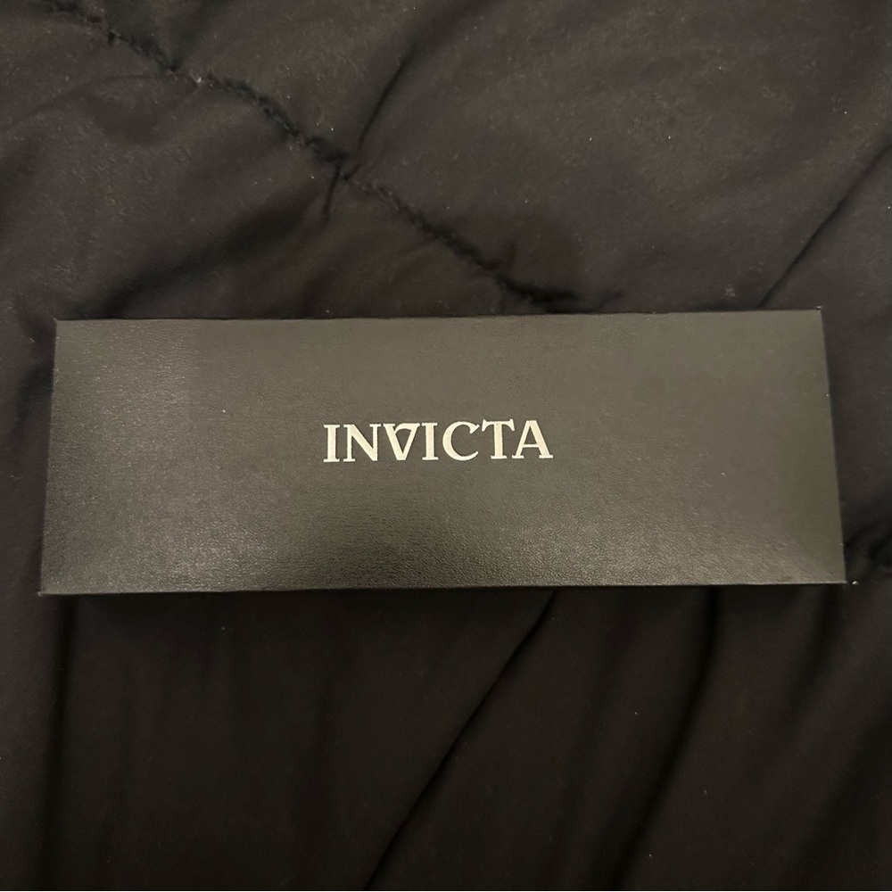 Invicta Pen With Box, Red (IPM442-RED) - Picture 5 of 5
